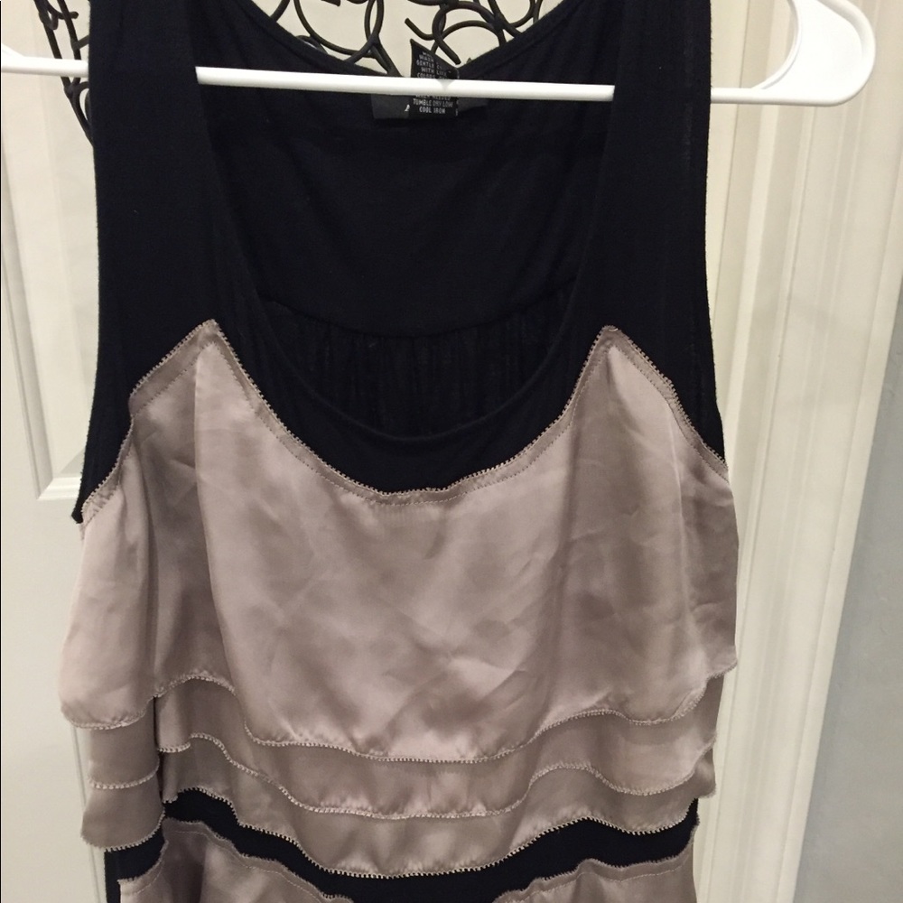 Women’s top Alfani size L black sleeveless